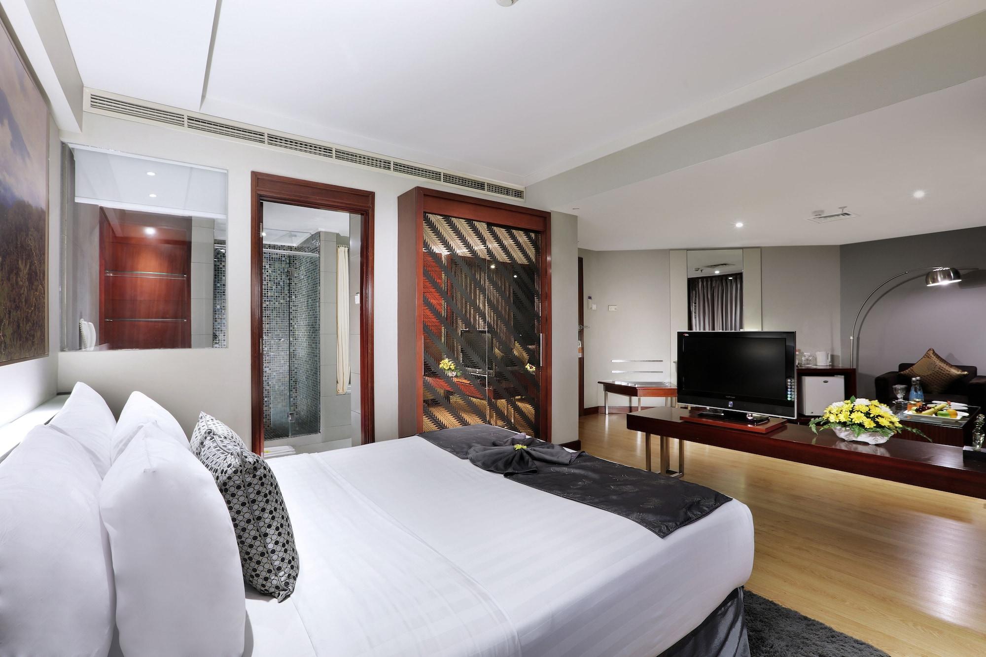 Grand Candi Hotel Семаранг Екстериор снимка