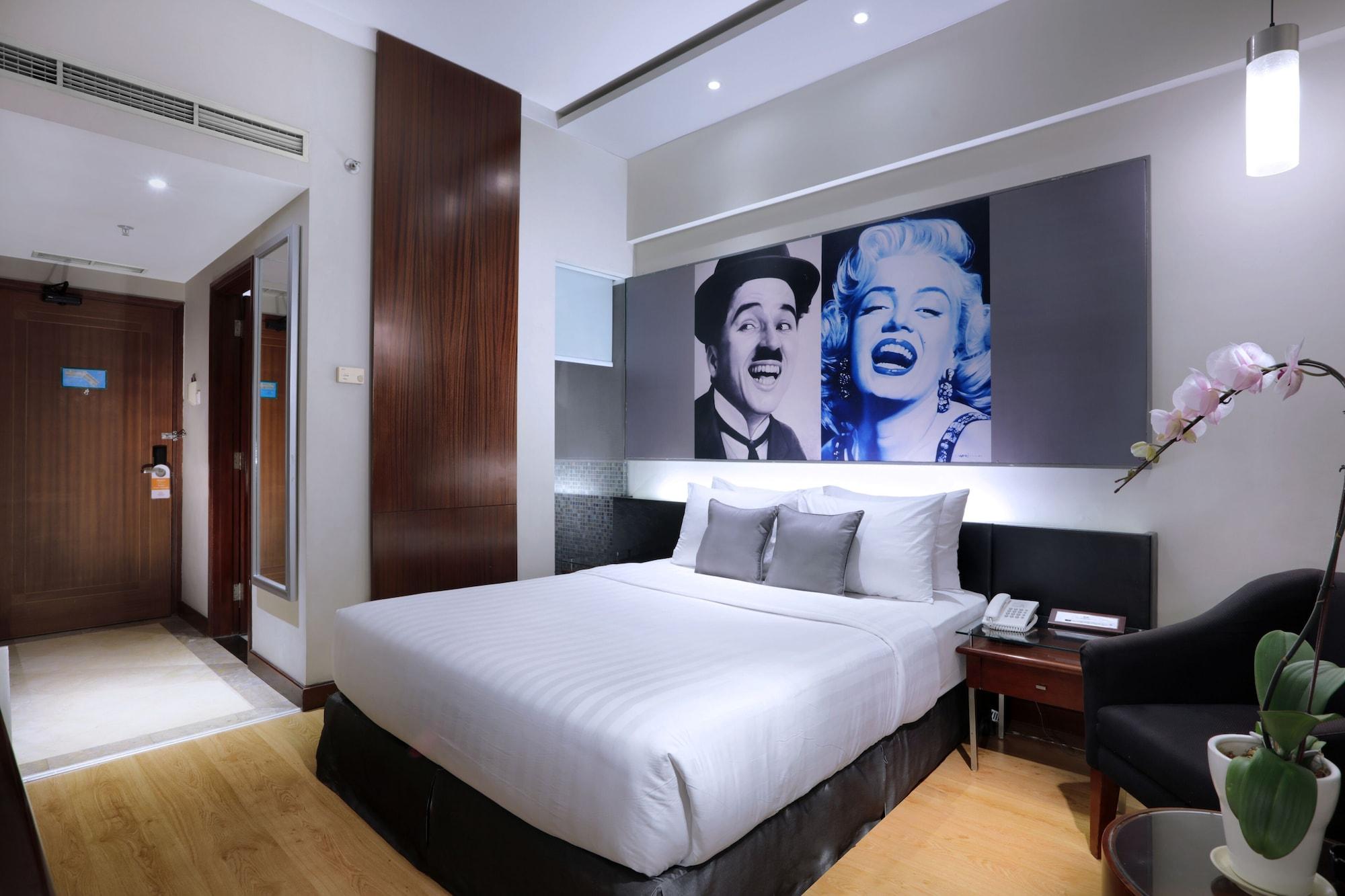 Grand Candi Hotel Семаранг Екстериор снимка