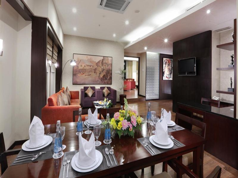 Grand Candi Hotel Семаранг Екстериор снимка