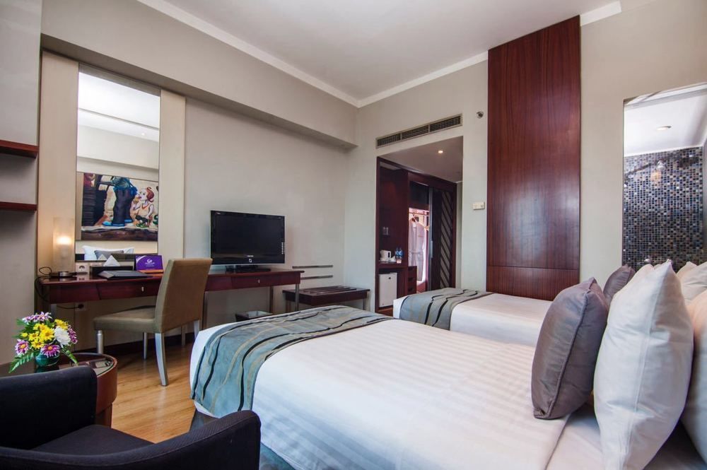 Grand Candi Hotel Семаранг Екстериор снимка