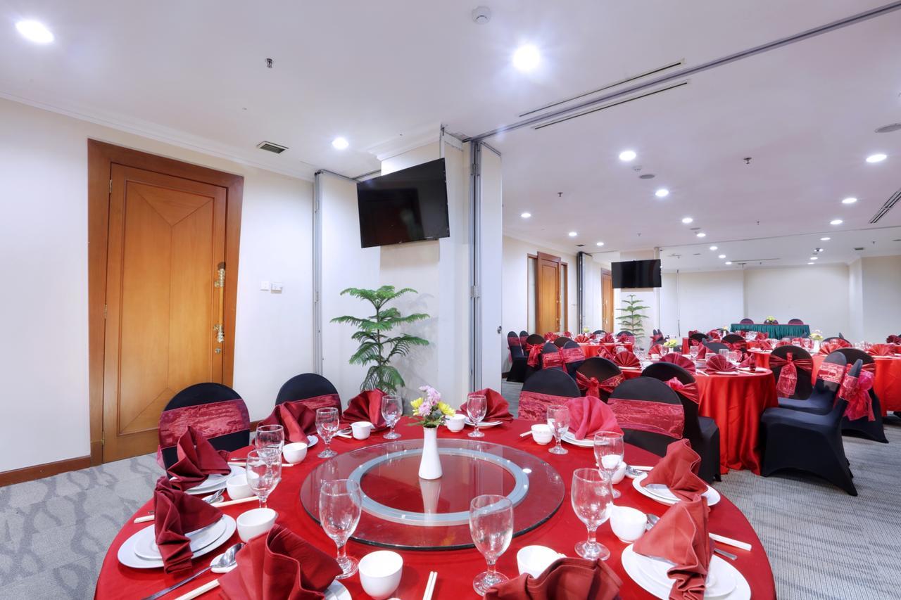 Grand Candi Hotel Семаранг Екстериор снимка